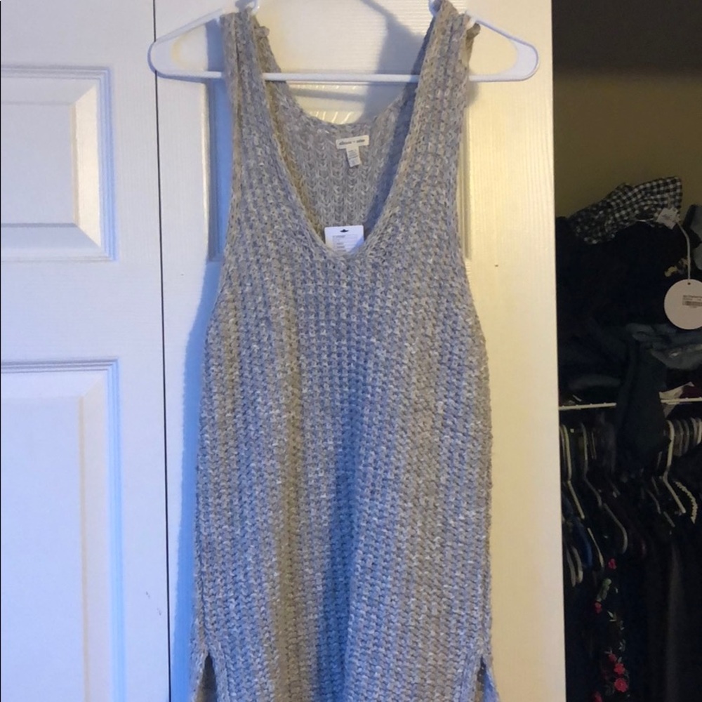 Sweater tank